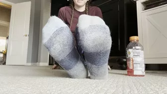 Sweaty Hiker Girl Foot Worship And Cum Task