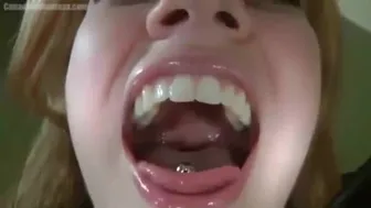 Giantess Velvets Vore Tease