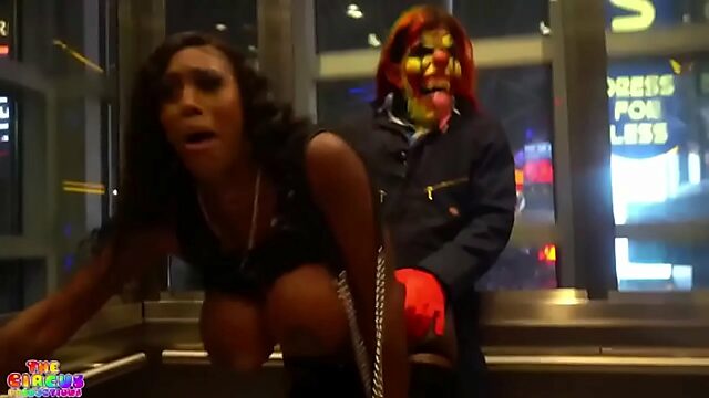 Michael Myers' Big Clown Dick Goes Deep In Milf On Vegas Strip